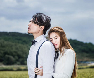 Không lẽ nhường chồng cho bạn?