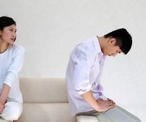 Chồng tự hào khoe với mọi người chuyện tình của anh và người cũ