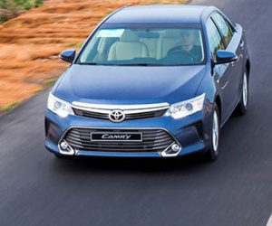 Toyota VN triệu hồi 2.410 xe Camry 2.0E