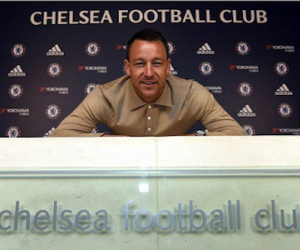 Chelsea giữ chân thành công huyền thoại Terry thêm một năm