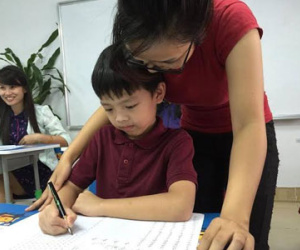 Hà Nội cấm thi đầu cấp: Phụ huynh lao đao vì… “giấy thông hành”