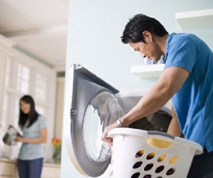 Rửa bát, nấu cơm, chồng là ai mà không phải làm?