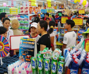 Vì sao đại gia ngoại bơm tiền chiếm thị trường bán lẻ Việt?