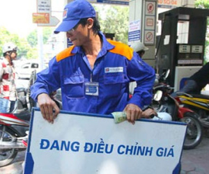 Xăng tăng giá lần thứ 4 liên tiếp từ 15h chiều nay