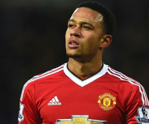 MU loại Depay khỏi đội hình dự chung kết cúp FA