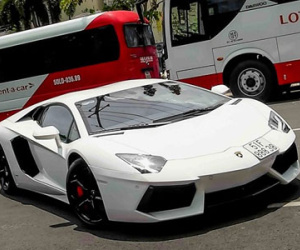 Siêu xe Lamborghini Aventador chính hãng ra biển số đẹp