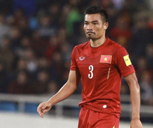 Treo giò tuyển thủ trả đũa thô bạo ngoại binh V.League