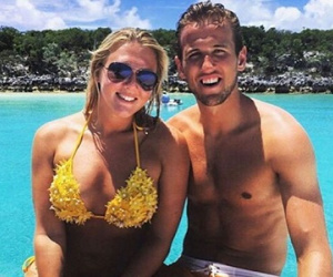 Tuyển Anh và WAGs bị cấm dùng mạng xã hội tại EURO 2016