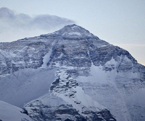 Everest không phải đỉnh núi cao nhất thế giới