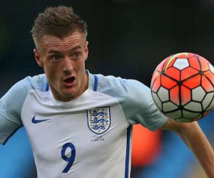 Jamie Vardy vắng mặt trận tới vì bận... làm đám cưới