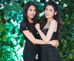 Lệ Hằng kín đáo, Tú Anh khoe vai trần quyến rũ