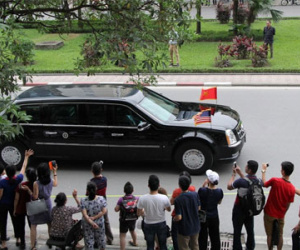 Người Hà Nội chào đón Tổng thống Obama