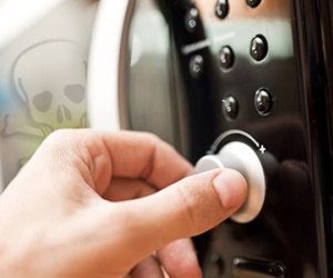 Những bí mật về lò vi sóng bà nội trợ nào cũng khiếp sợ