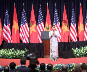 Mỹ Linh: "Tôi hát bằng cả trái tim chào đón Tổng thống Obama"