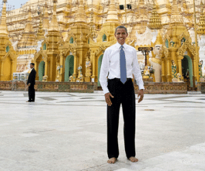 Obama đi chân đất thăm chùa cổ