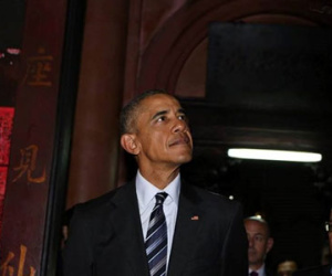 Tổng thống Obama đi thăm chùa Ngọc Hoàng ở Sài Gòn
