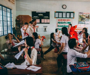 Ảnh kỷ yếu "cho tôi một vé tuổi thơ" của teen Đồng Nai