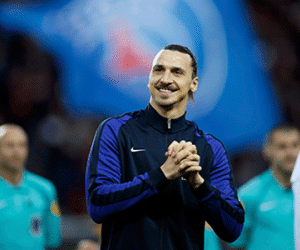Ibrahimovic rời PSG: Khoảng trống thần tượng