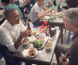 Người gốc Việt đoạt Pulitzer bình luận Obama chọn bún chả