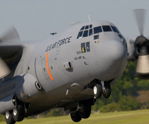 "Sau khi "mở hàng" bằng P-3, VN sẽ mua vận tải cơ C-130 của Mỹ"