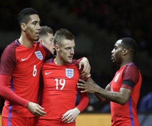 ĐT Anh: 4-3-3, 4-4-2 & tư tưởng lối mòn của Hodgson