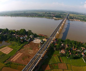 Xin thêm tiền đẩy nhanh quy hoạch sông Hồng