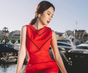 Angela Phương Trinh khoe phong cách trên du thuyền ở Pháp