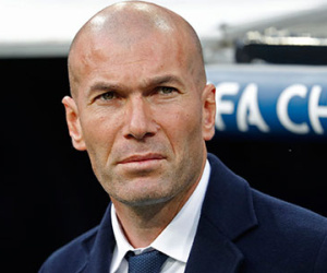 Perez tính thay Zidane bằng HLV Sevilla, nếu thua Atletico
