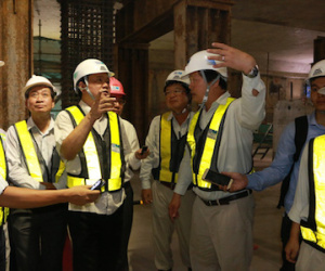 Bí thư Đinh La Thăng phê bình tuyến Metro chậm tiến độ