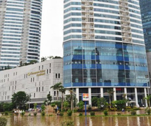 Biểu tượng hàng đầu châu Á trong vũng nước bẩn Hà Nội