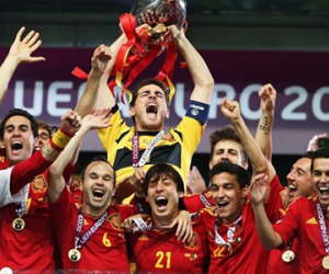 EURO thay đổi bóng đá châu Âu như thế nào (Kỳ 3)