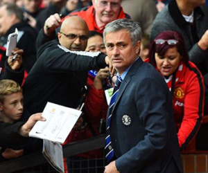 Mourinho: "Man Utd hãy quên đi ba năm vừa qua"