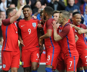 Rashford ghi bàn ngay trận ra mắt, phá kỷ lục 78 năm