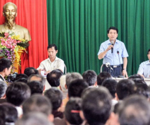Chủ tịch Hà Nội đối thoại với dân ven bãi rác Nam Sơn