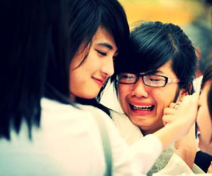 Clip "Buông tay chia xa" dành cho học sinh cuối cấp