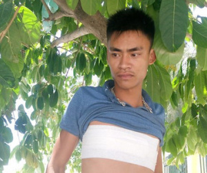 "Đập phá, đánh chủ xe giường nằm gãy xương sườn": Công an lấy lời khai hành khách
