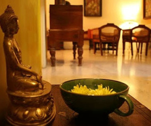 Đặt tượng Phật ở cung vị này trong nhà, gia chủ thảnh thơi cầu bình an, đón tài lộc