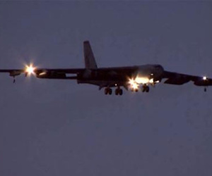 Máy bay B-52 lột xác vẫn kém Tu-160