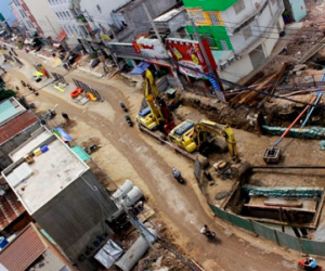 Những căn nhà kỳ quái giữa Sài Gòn
