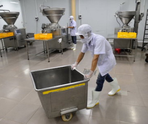 Quản lý thị trường không thừa nhận thu giữ sai xúc xích Vietfoods