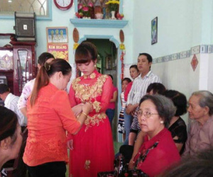Xúc động với đám cưới chú rể qua đời vì tai nạn giao thông, cô dâu cưới một mình