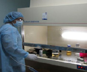 Bí mật động trời giữa bố và con trai tại phòng xét nghiệm ADN