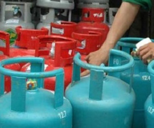 Giá gas giảm 1.500 đồng/bình 12 kg