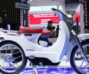Honda EV Cub chạy điện sẽ được sản xuất từ năm 2018