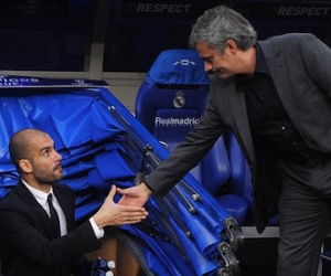 Mourinho: "Tôi không dại trả đũa Guardiola để kẻ khác hưởng lợi"