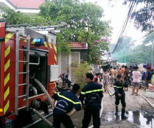 Cháy nổ quán bia giữa Sài Gòn, thực khách tháo chạy
