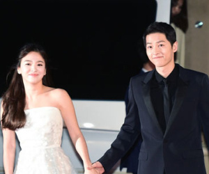 Cặp đôi Song - Song nắm tay tình tứ, Suzy khoe vòng 1 đẫy đà trên thảm đỏ Baeksang 2016