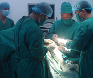 Chạy thận, thụ tinh nhân tạo tại… bệnh viện huyện