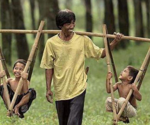 Những kỉ niệm nào về cha khiến bạn day dứt mãi không thôi?