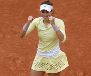 Serena gặp Muguruza ở chung kết Roland Garros